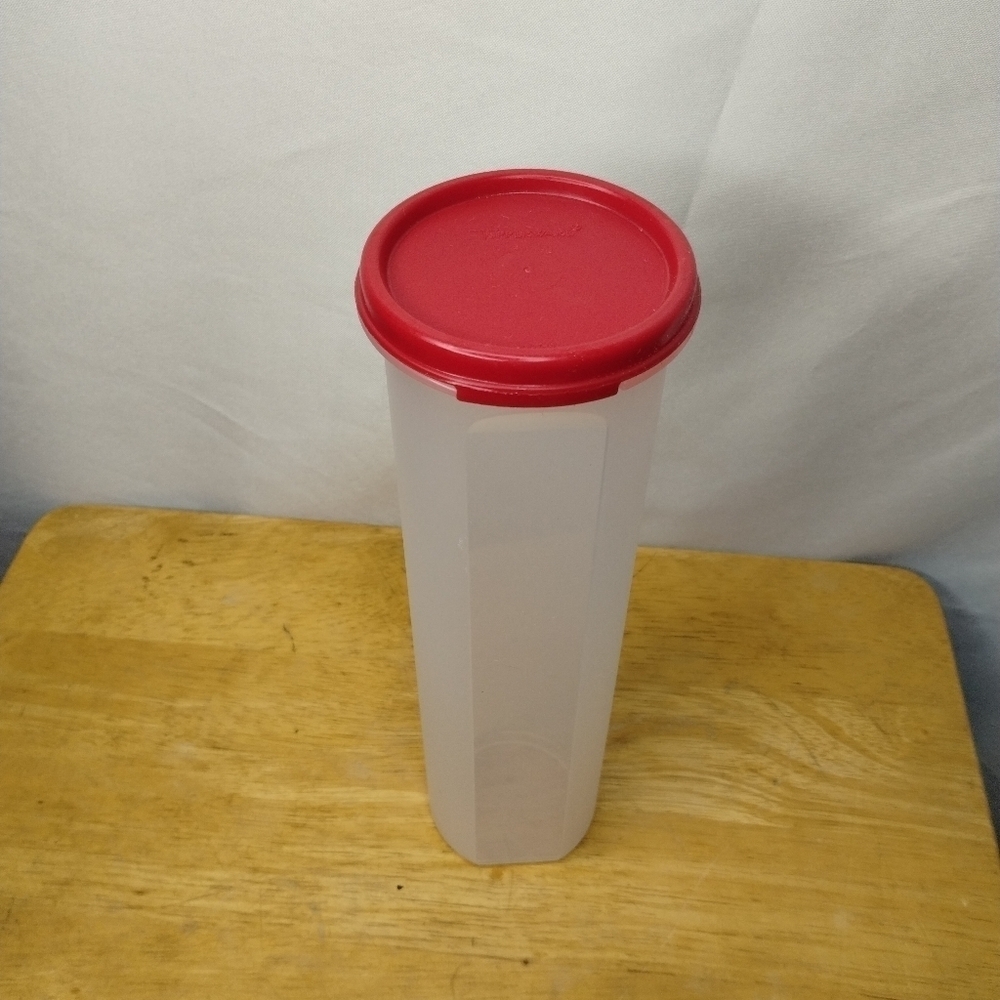 New Tupperware Red Round Modular Mate #5 Spaghetti Dispenser Keeper
